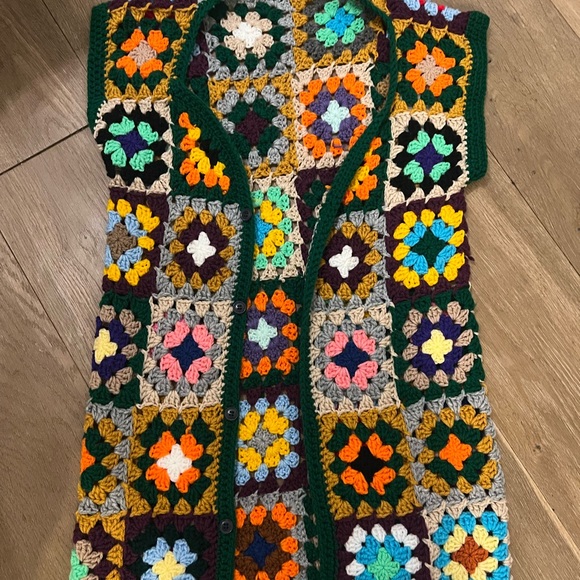 Crochet vest - Picture 1 of 4